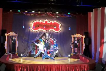 Musicalul „Leul Ra“, o poveste cu lacrimi, hohote de râs și aplauze la scenă deschisă