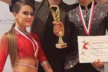 Mario Bujorean și Isabella Ududec, locul III în cadrul concursului Open Basic Latino, alături de antrenorul lor