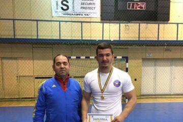 Suceveanul Teodor Chira, antrenat de Valerică Gherasim, a câștigat aurul categoriei 100 de kilograme la Campionatul Național Școlar