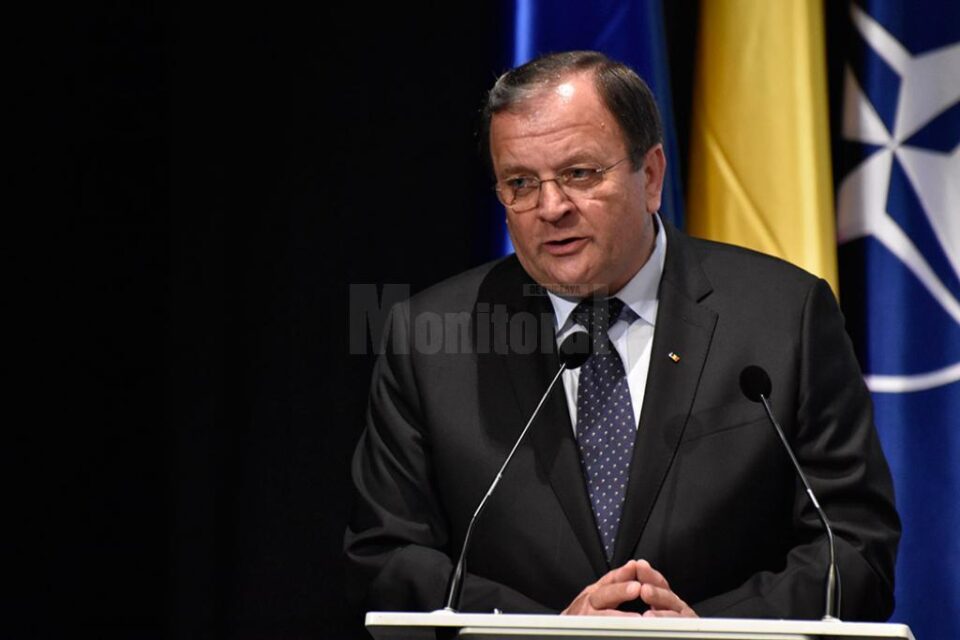 Flutur propune ca ședința festivă a autoritarilor din Schwaben, Suceava și Cernăuți să aibă loc la mijlocul lunii august Flutur propune ca ședința festivă a autoritarilor din Schwaben, Suceava și Cernăuți să aibă loc la mijlocul lunii august