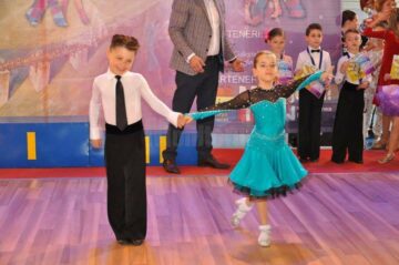 Dansatori suceveni, pe podium la competiții naționale și internaționale de dans sportiv