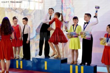 Dansatori suceveni, pe podium la competiții naționale și internaționale de dans sportiv