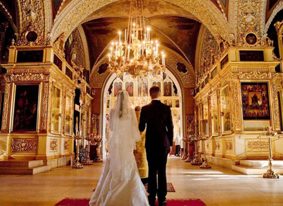 Căsătoria este un mijloc prin care omul se poate uni cu Dumnezeu Căsătoria este un mijloc prin care omul se poate uni cu Dumnezeu