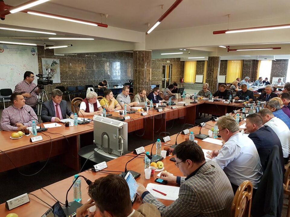 Noul preț al gigacaloriei pentru populație a fost aprobat cu 12 voturi „pentru” și 9 „împotrivă”