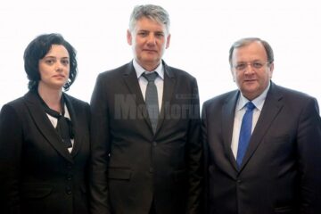 Cezar Vasile Groza (centru) are susținerea lui Gheorghe Flutur și a deputatului PNL Angelica Fădor