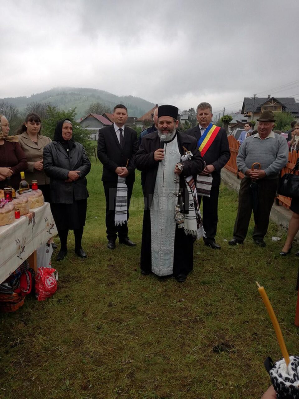 Ziua Eroilor, celebrată de elevii și profesorii Școlii Gimnaziale Stulpicani