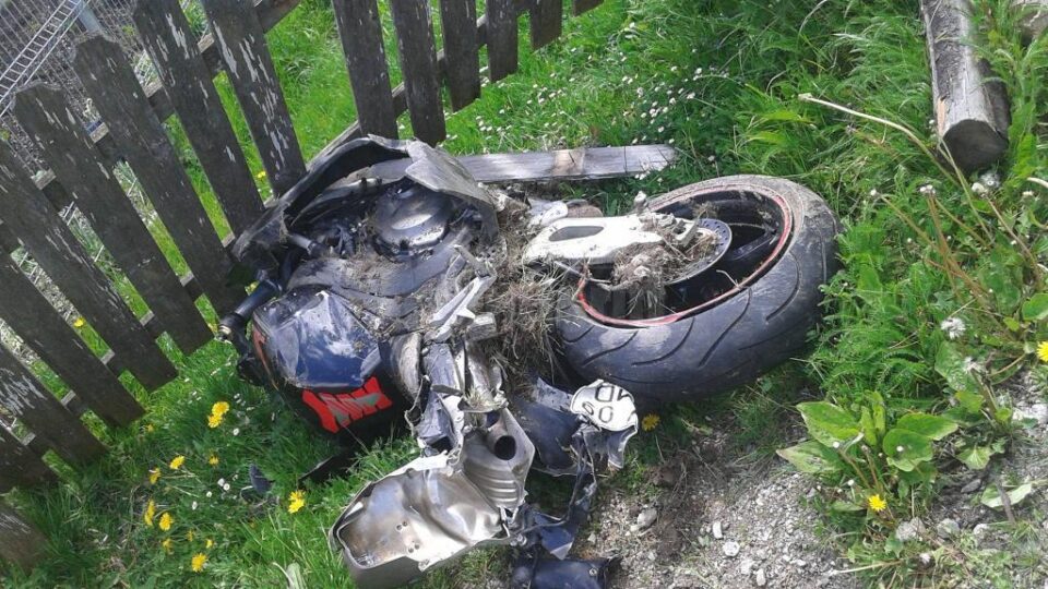 Motocicleta tânărului