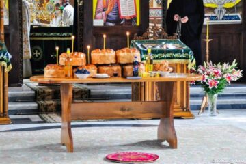 Înmormântare Sursa: doxologia