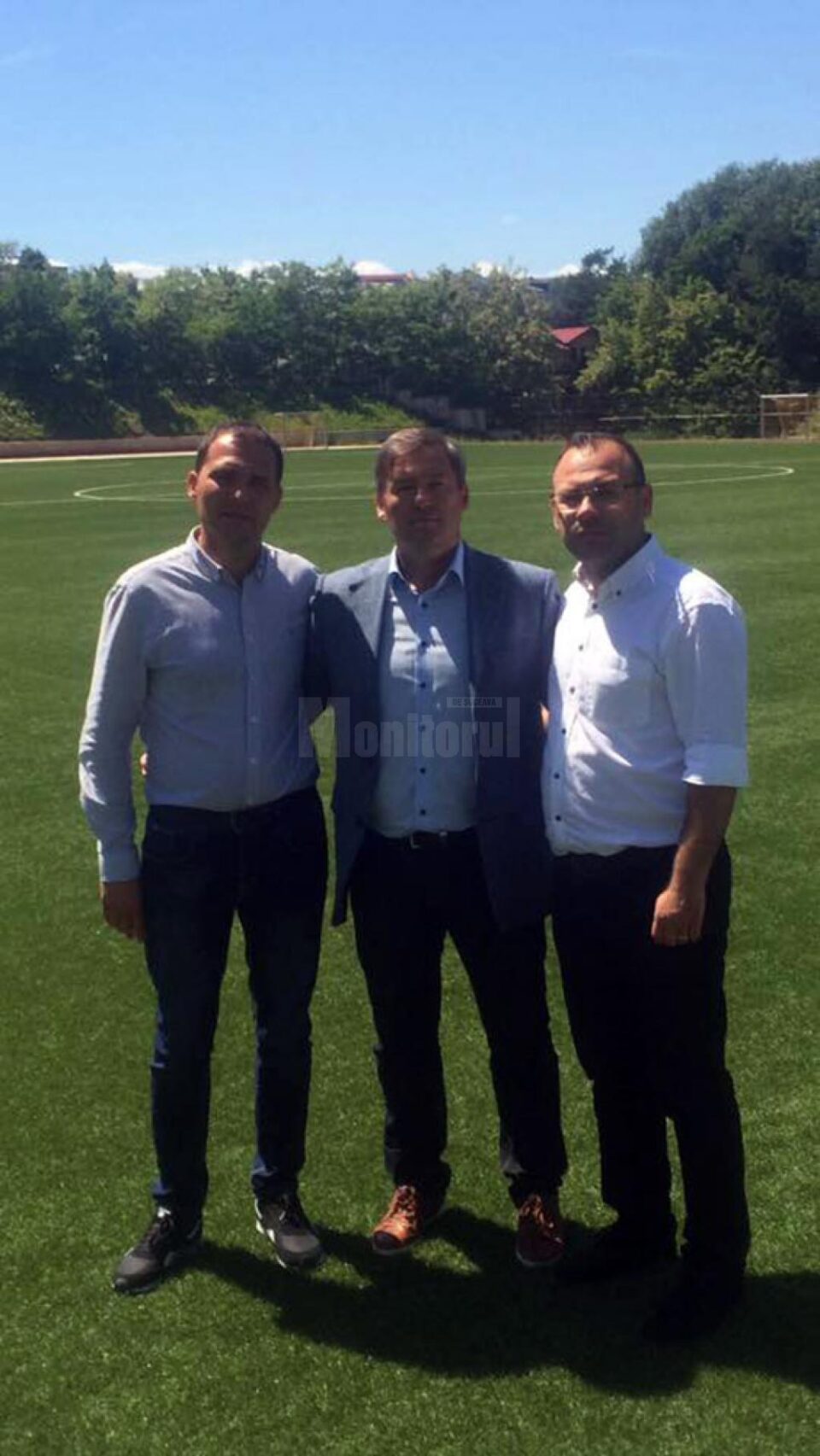 Sandu Tăbârcă, încadrat de Bogdan Grosu și Ciprian Anton