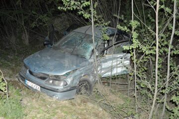 Mașina care se deplasa regulamentar, condusă de un tânăr din Botoșani