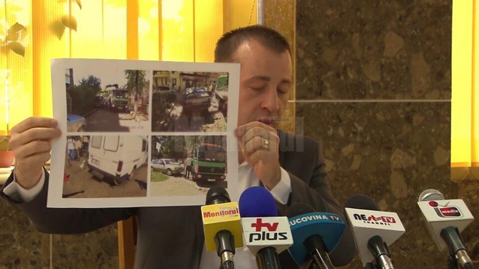 Harșovschi trimite cadavrele de mașini din Suceava la cimitirul de mașini din Mitoc Harșovschi trimite cadavrele de mașini din Suceava la cimitirul de mașini din Mitoc