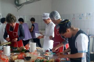 Concurs internațional pe meserii, la Centrul Școlar pentru Educație Incluzivă „Sf. Andrei” din Gura Humorului