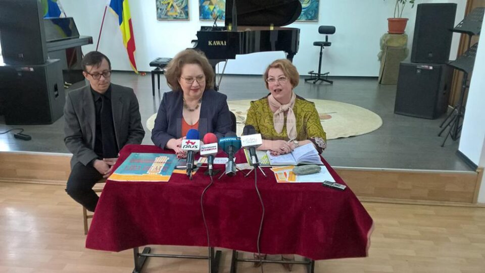Alexandra Bejenaru, Gabriela Scutaru și Johannes Raimund Onesciuc