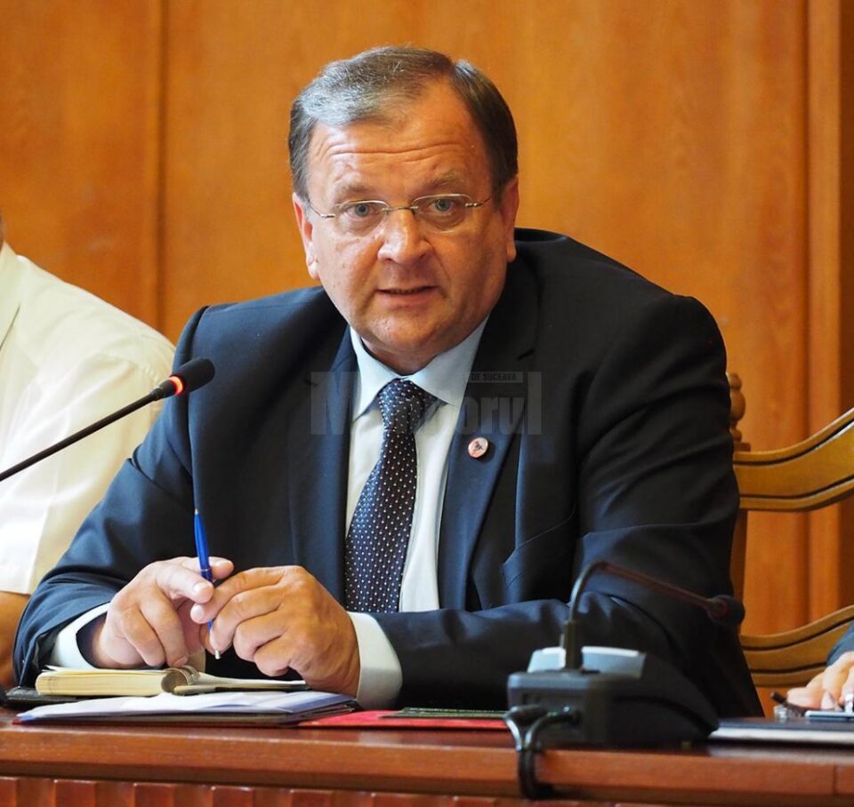 Gheorghe Flutur: "Eu sunt convins că sută la sută s-a respectat legislația în ceea ce privește desfășurarea alegerilor. Acest lucru îl voi spune și la comisia parlamentară” Gheorghe Flutur: "Eu sunt convins că sută la sută s-a respectat legislația în ceea ce privește desfășurarea alegerilor. Acest lucru îl voi spune și la comisia parlamentară”