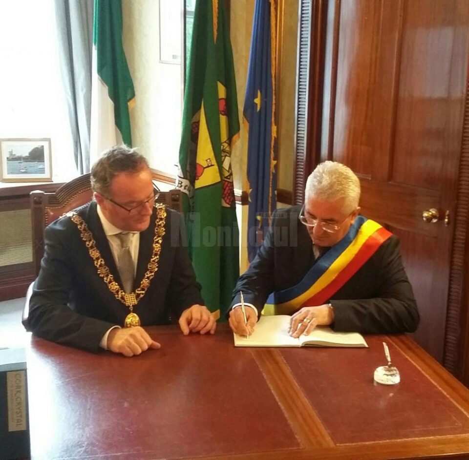 Primarul Sucevei, Ion Lungu, și primarul din Cork, Des Cahill