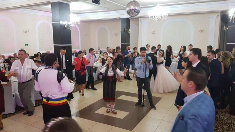 Nunta la care a cantat Laura Olteanu si Taraful sau