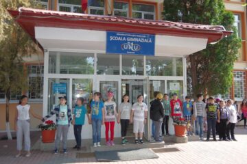 Sărbătoare cu prilejul celei de-a 54-a aniversări, la Școala Gimnazială Nr. 1 Suceava