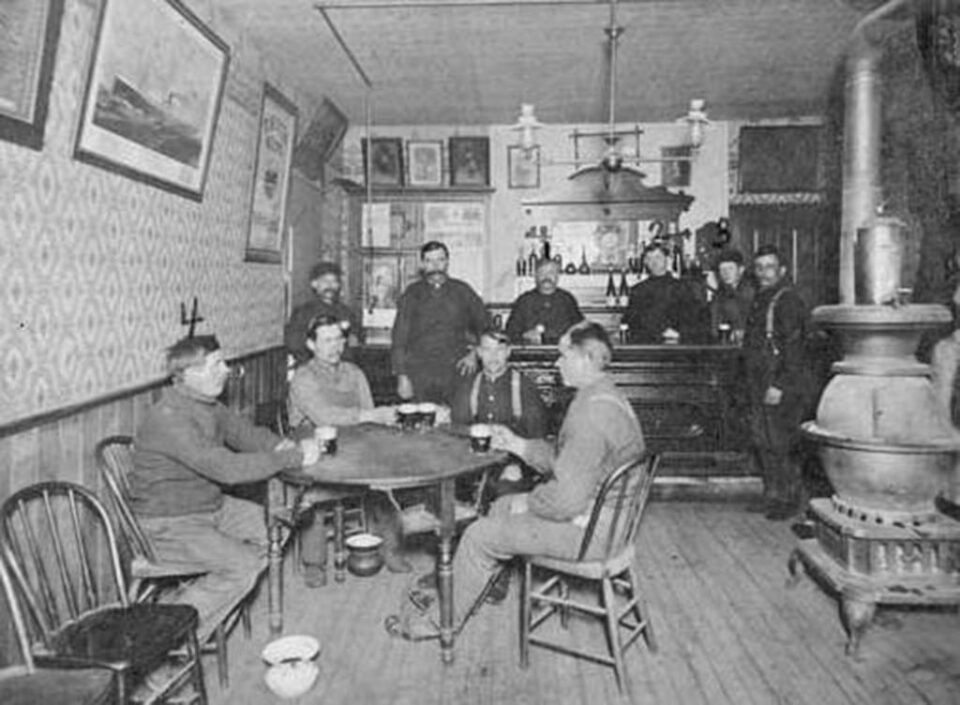 „Cârșmele resărind ca bureții...”