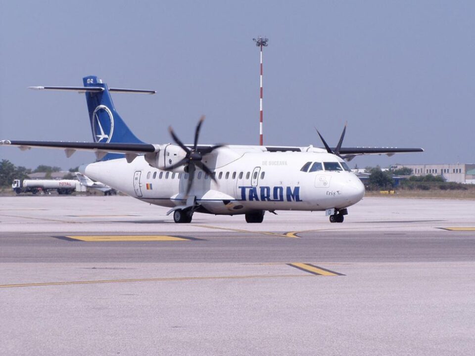 Compania Tarom introduce din iulie curse aeriene din Suceava spre Torino