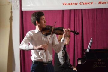 Un violonist sucevean este șef de promoție al Colegiului de Muzică „George Enescu” București