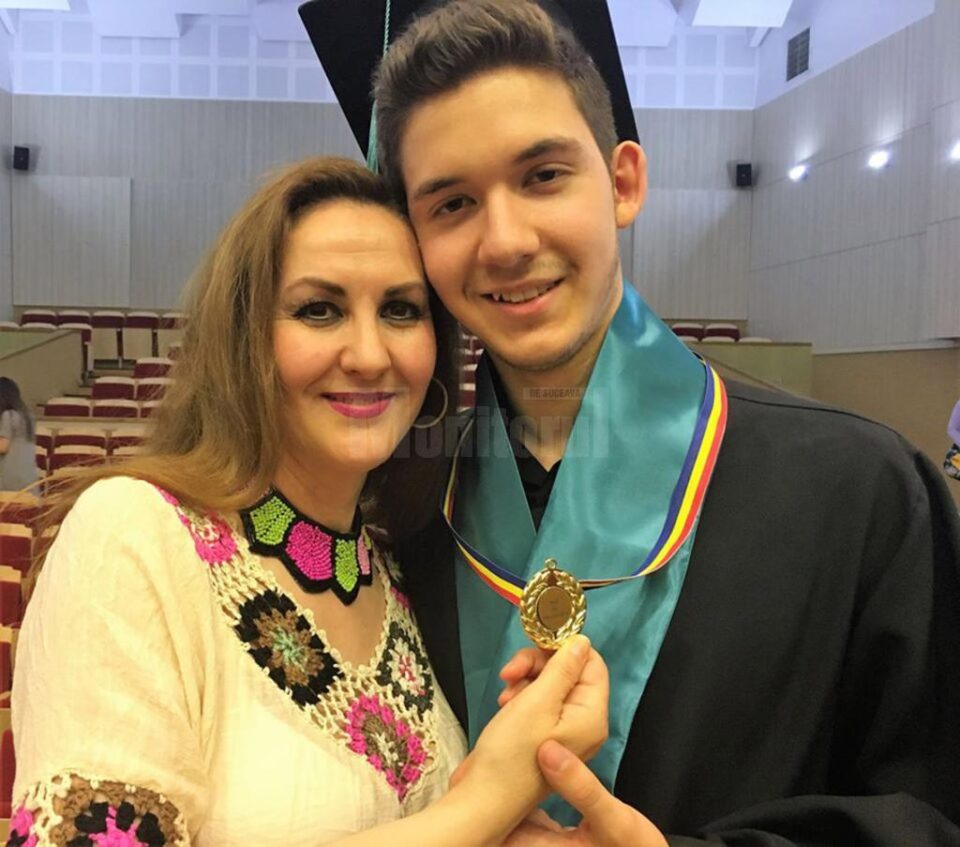 Alex Semeniuc, alături de mama sa, Silvia Semeniuc