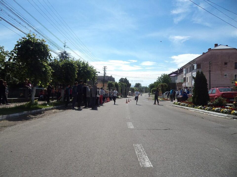 Câteva sute de elevi au participat la a doua ediție a Concursului „Viitorii campioni” de la Liteni