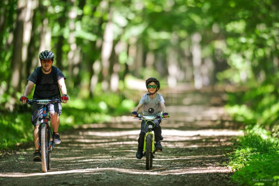 Traseul pitoresc prin pădure a atras mulți concurenți și la categoria Family