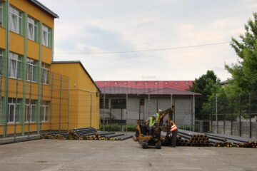 Lucrările de termoficare au început, fără a mai fi oprită apa caldă