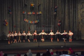 „Jocurile copilăriei”, serbare la Școala Gimnazială Nr. 1 Suceava