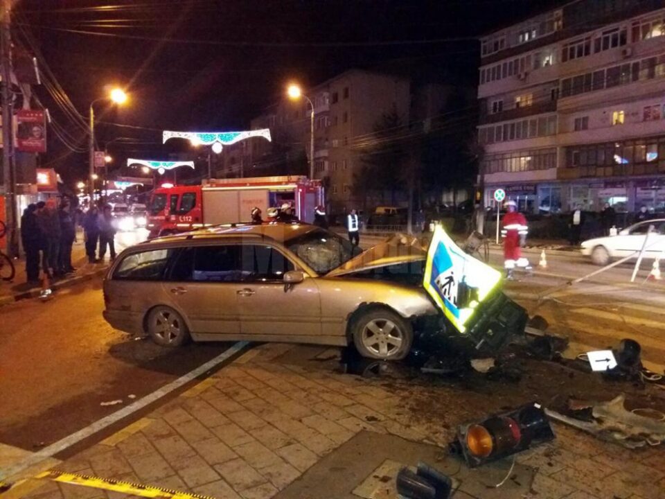 Accidentul din intersecția de la Nordic, de pe 27 decembrie 2016, când Cristian Bordeanu a distrus semaforul și a acroșat un pieton