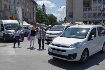 Salonul Auto Bucovina, cea mai mare expoziție de mașini din regiune, s-a deschis ieri la Suceava