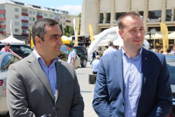 Salonul Auto Bucovina, cea mai mare expoziție de mașini din regiune, s-a deschis ieri la Suceava