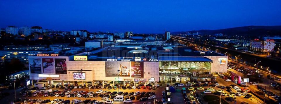 Tranzactie gigant cu centrele comerciale Iulius Mall