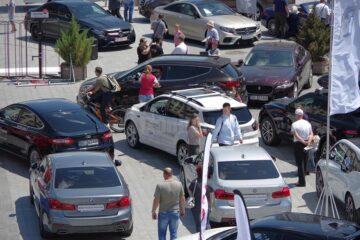Salonul Auto Bucovina, cea mai mare expoziție de mașini din regiune, s-a deschis ieri la Suceava