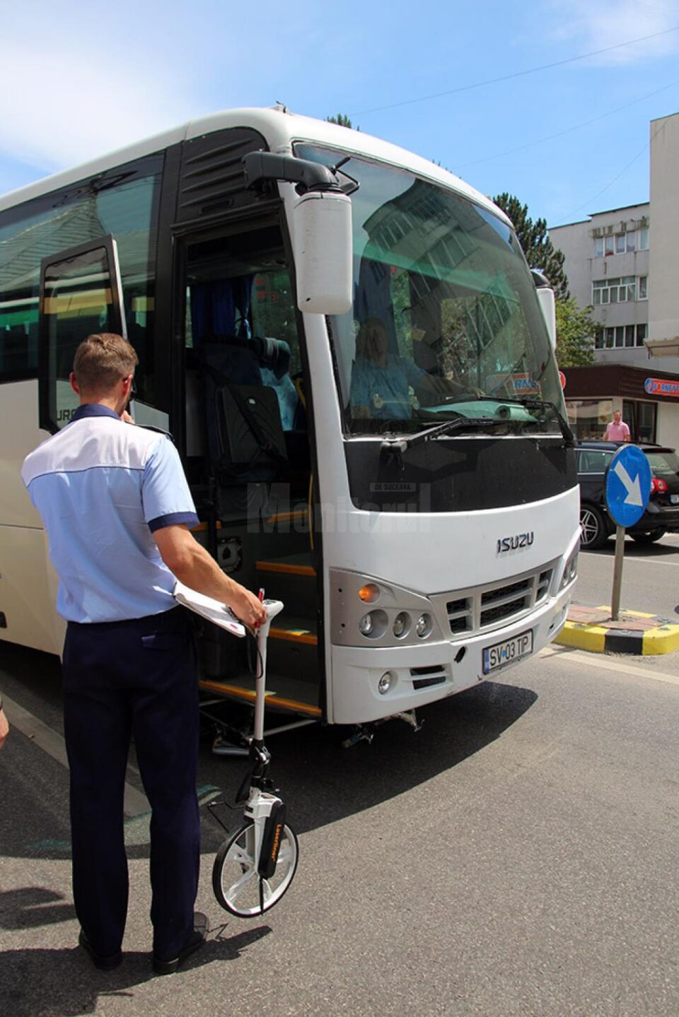 Accident provocat de un biciclist, care a traversat pe trecerea de pietoni fără să se asigure