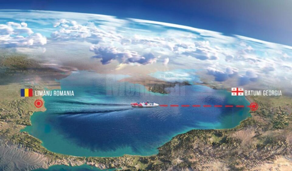 Un fălticenean traversează Marea Neagră într-o ambarcațiune cu vâsle, în încercarea de a doborî un record mondial