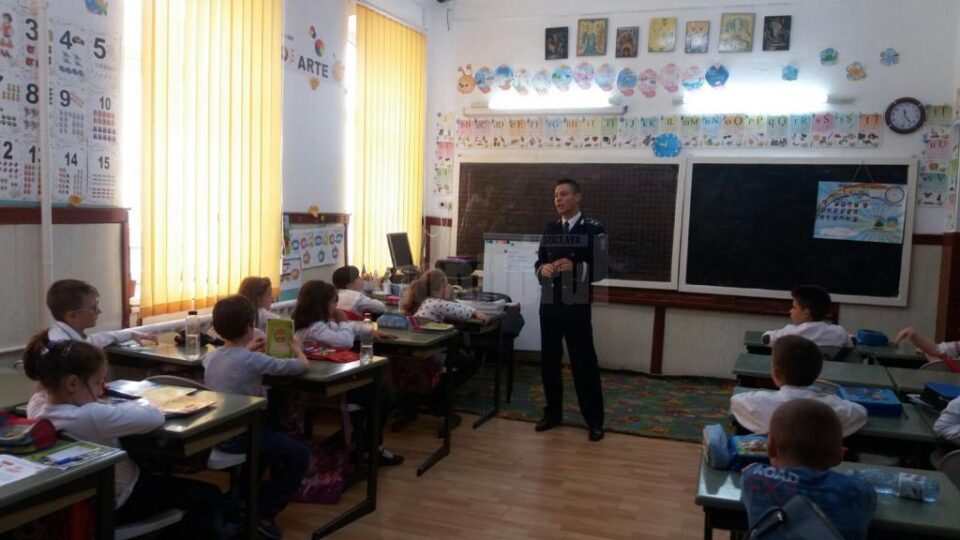 Recomandările polițiștilor suceveni pentru copii, pentru o vacanță în siguranță