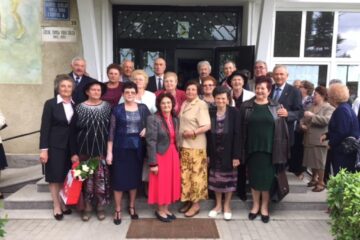 Întâlnire emoționantă după 50 de ani de la terminarea Liceului Teoretic Solca