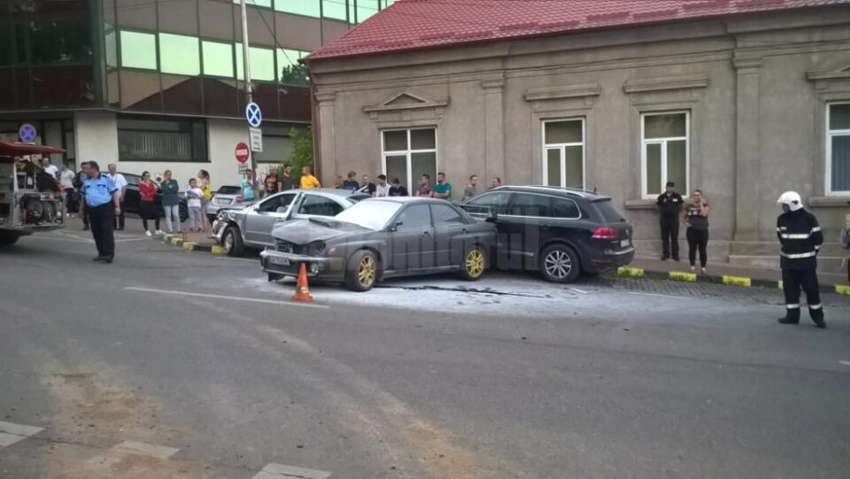 Cele trei mașini implicate în accident