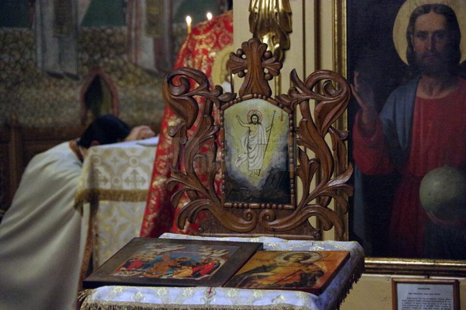 A nu te înrăi, a nu te răzbuna