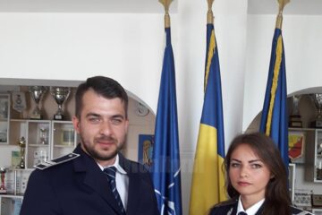 Diploma de merit pentru polițiștii de la Marginea cu privire la implicarea în cazurile de violență în familie