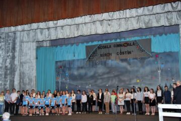 „Visul unei nopți de... vacanță”, cu elevii Școlii Gimnaziale „Miron Costin” Suceava