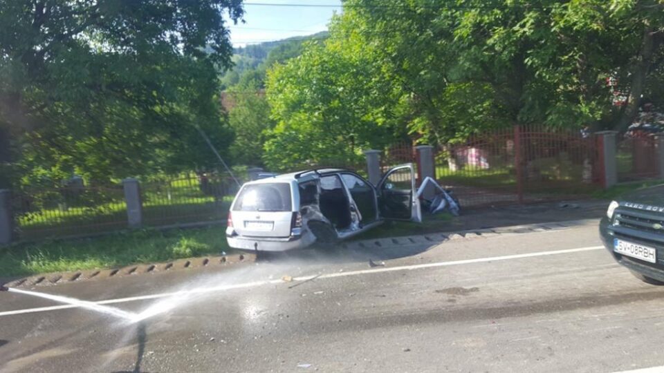 Mașina în care se aflau cei patru oameni