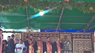 Pelerinii au înfruntat căldura, dar și ploaia care a urmat și s-au rugat neîncetat Sfântului Ioan cel Nou de la Suceava