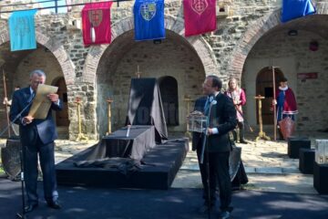 Gheorghe Flutur cu solul Ținutului Neamțului, vicepresedintele CJ Ion Asaftei