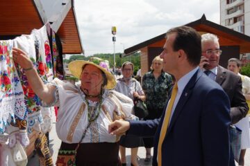Președintele PNL, Ludovic Orban, oaspete la Zilele Sucevei