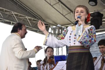 Nicolae Botgros și „Lăutarii” de la Chișinău au fermecat publicul sucevean