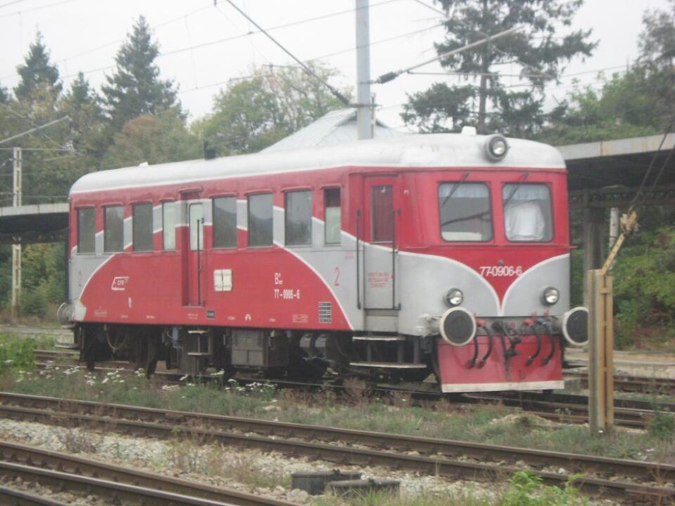 Mașina a intrat în coliziune cu un astfel de automotor