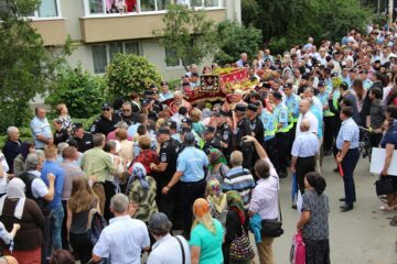 25.000 de oameni au căutat sâmbătă alinare la Sfântul Ioan cel Nou de la Suceava
