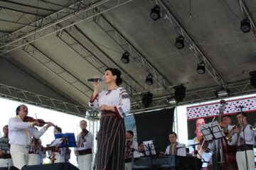 Nicolae Botgros și „Lăutarii” de la Chișinău au fermecat publicul sucevean